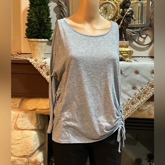❤️PerSeption Concept Gray Asymmetrical Ruched top - Picture 2 of 7